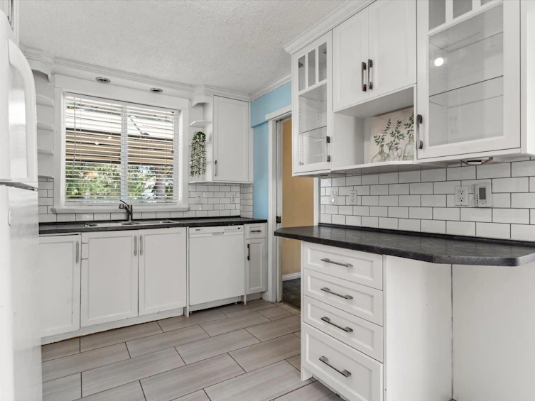 9260 Mcnaught Road, Chilliwack, BC, V2P 6E6 - 7