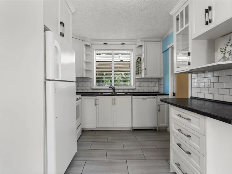 9260 Mcnaught Road, Chilliwack, BC, V2P 6E6 - 6