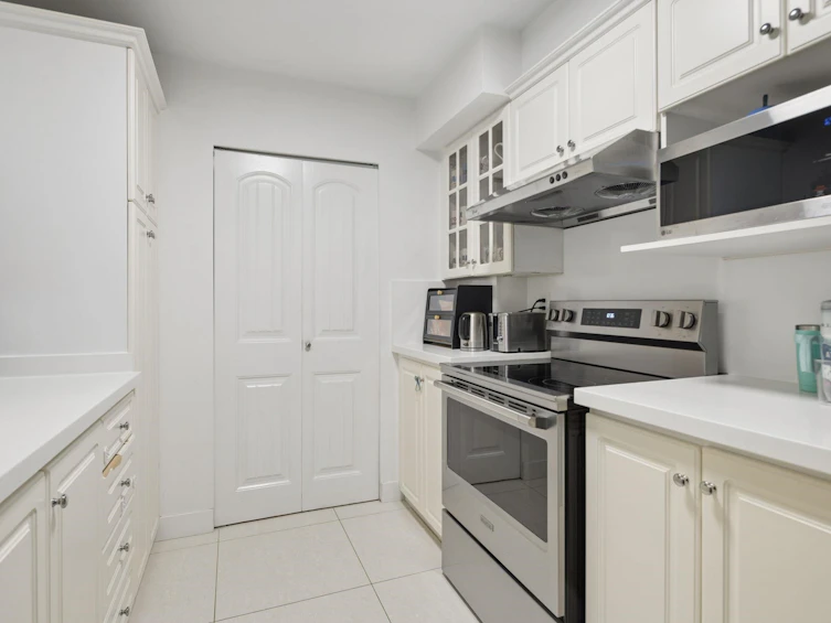 323-5900 Dover Crescent, Richmond, BC, V7C 5R4 - 14