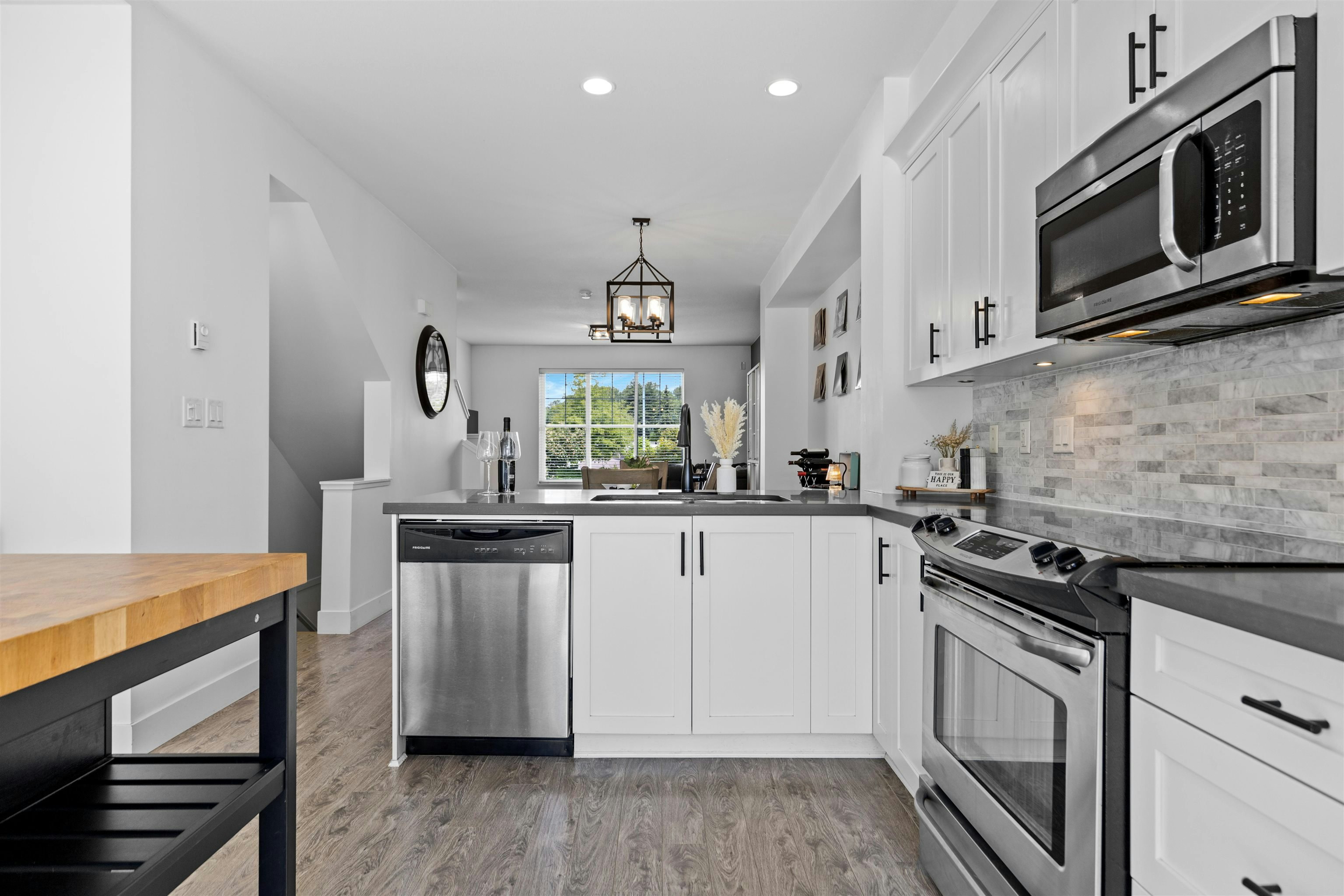 36-16228 16 Avenue, Surrey, BC, V4A 1S7
