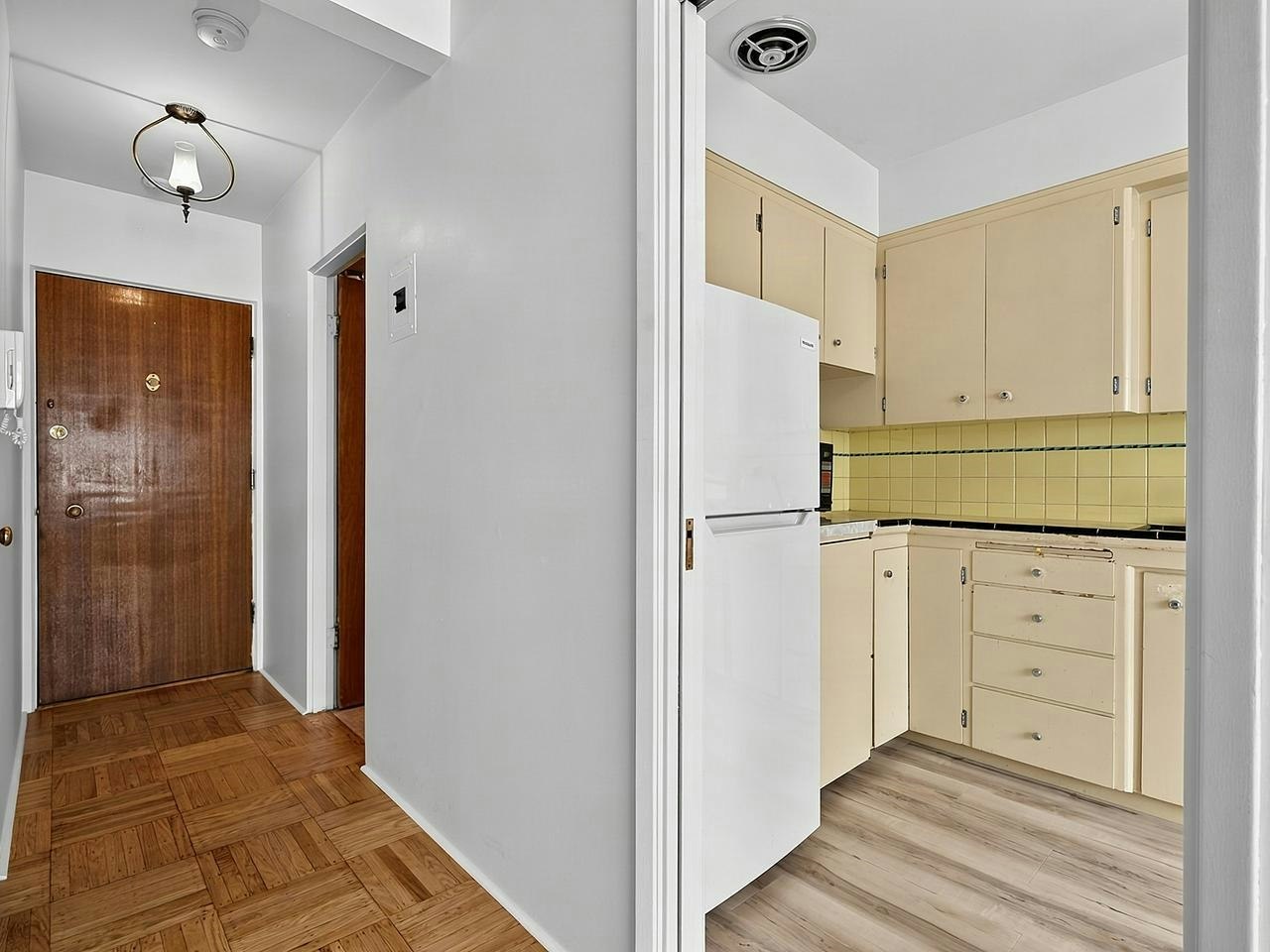 105-1879 Barclay Street, Vancouver, BC, V6G 1K7 - 14