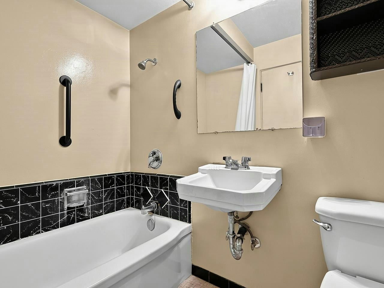105-1879 Barclay Street, Vancouver, BC, V6G 1K7 - 17