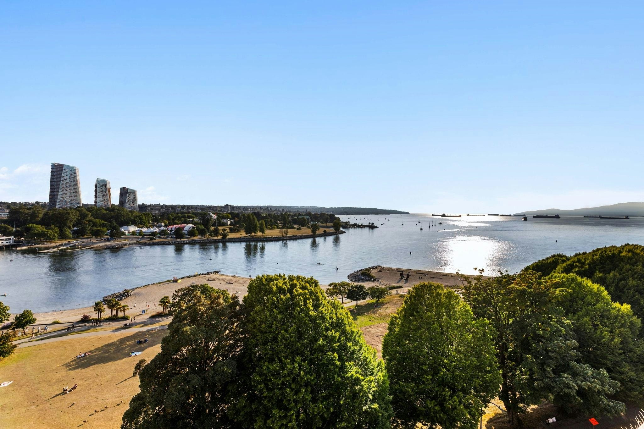 901-1233 Beach Avenue, Vancouver, BC, V6E 1V4 - 2