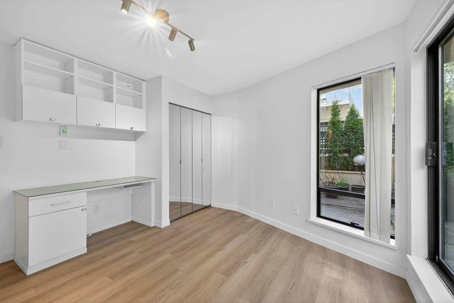 101-8645 Osler Street, Vancouver, BC, V6P 4E6 - 17