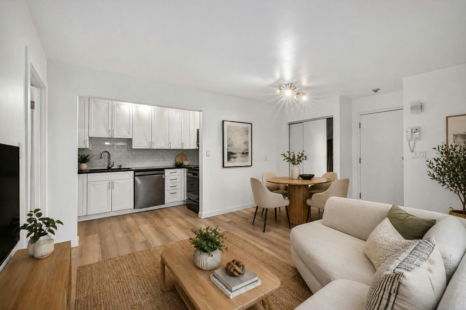 101-8645 Osler Street - 3