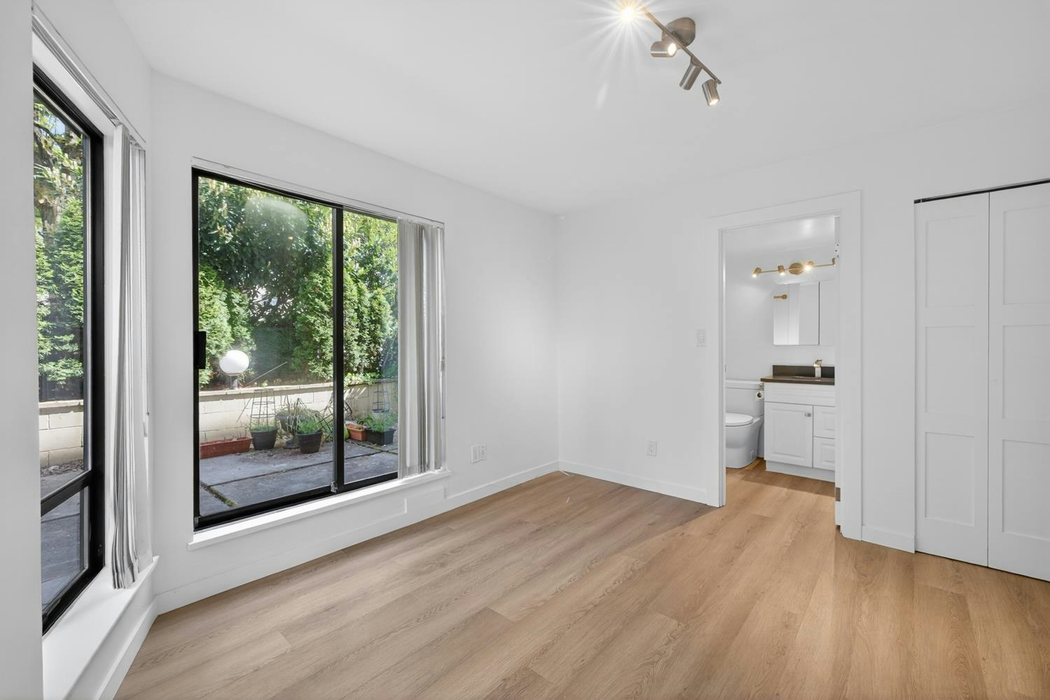 101-8645 Osler Street, Vancouver, BC, V6P 4E6 - 20