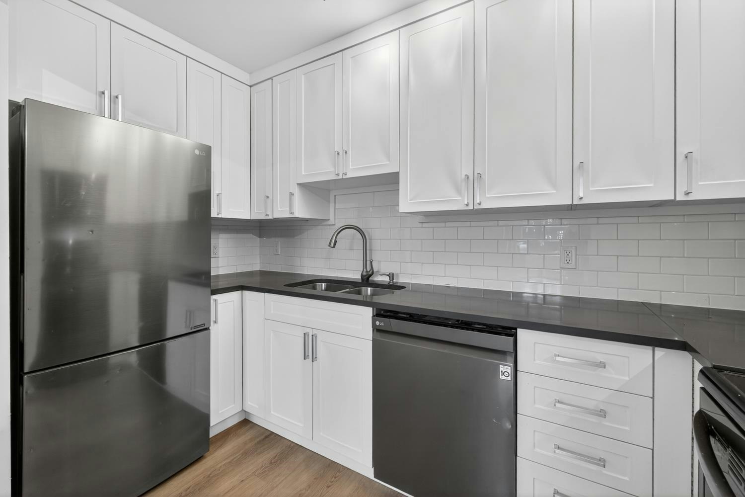 101-8645 Osler Street, Vancouver, BC, V6P 4E6 - 7