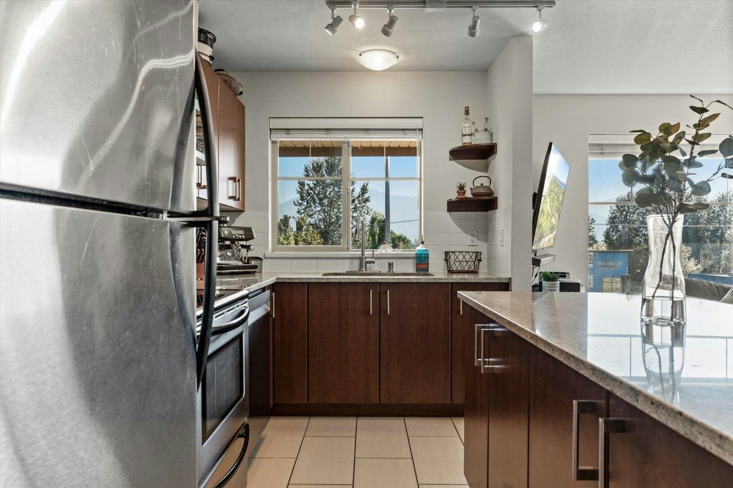 405-45555 Yale Road, Chilliwack, BC, V2P 0A9 - 3