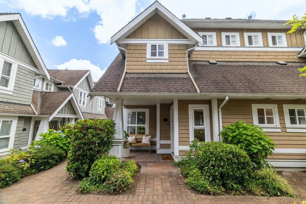 25-2688 Mountain Highway, North Vancouver, BC, V7J 2N5