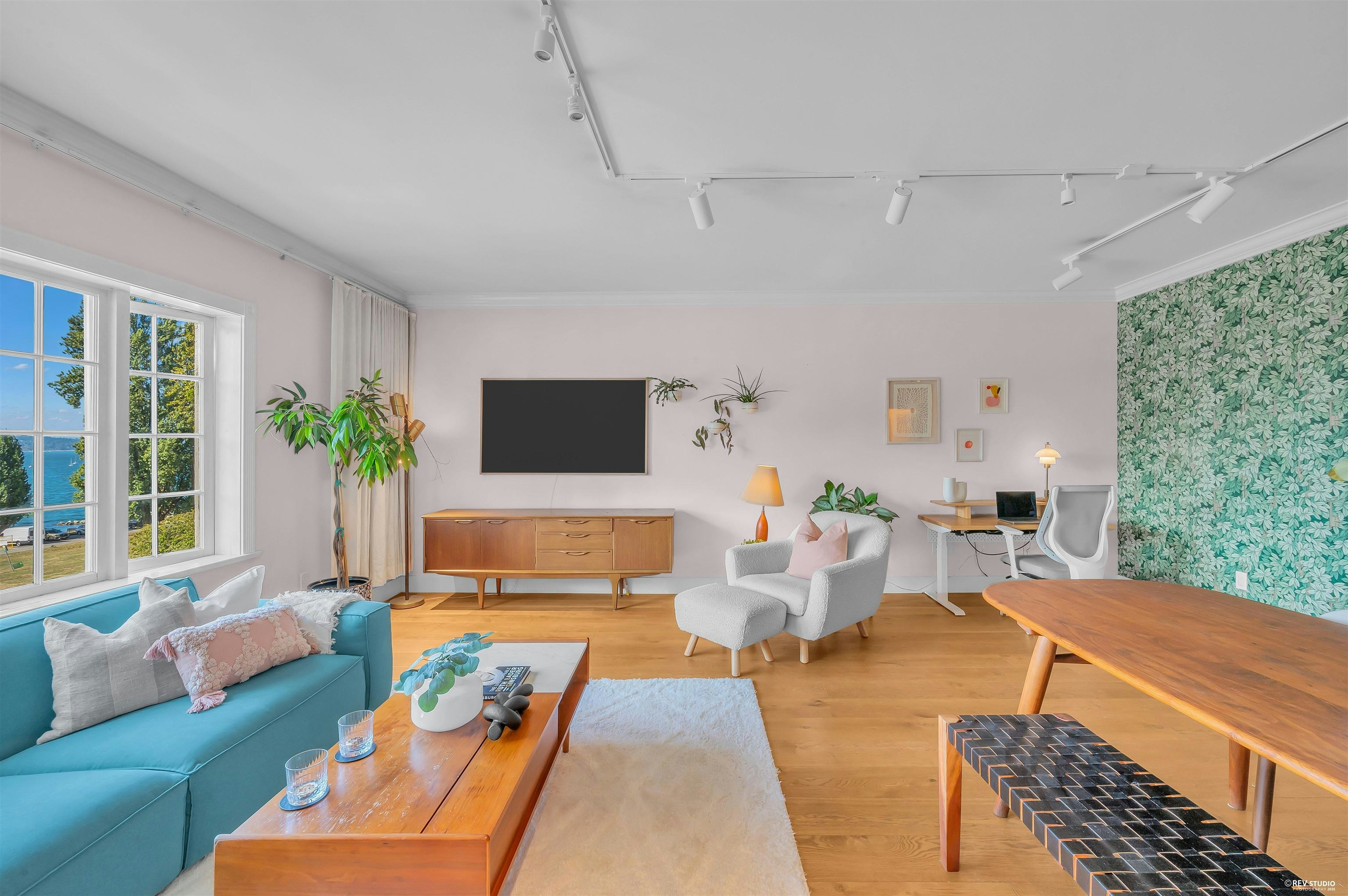 209-1311 Beach Avenue - 5
