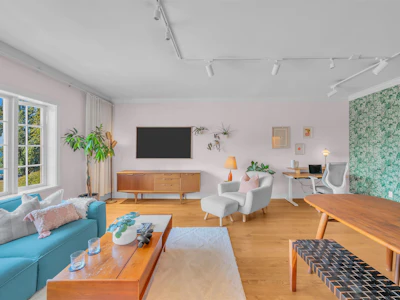 209-1311 Beach Avenue - 5