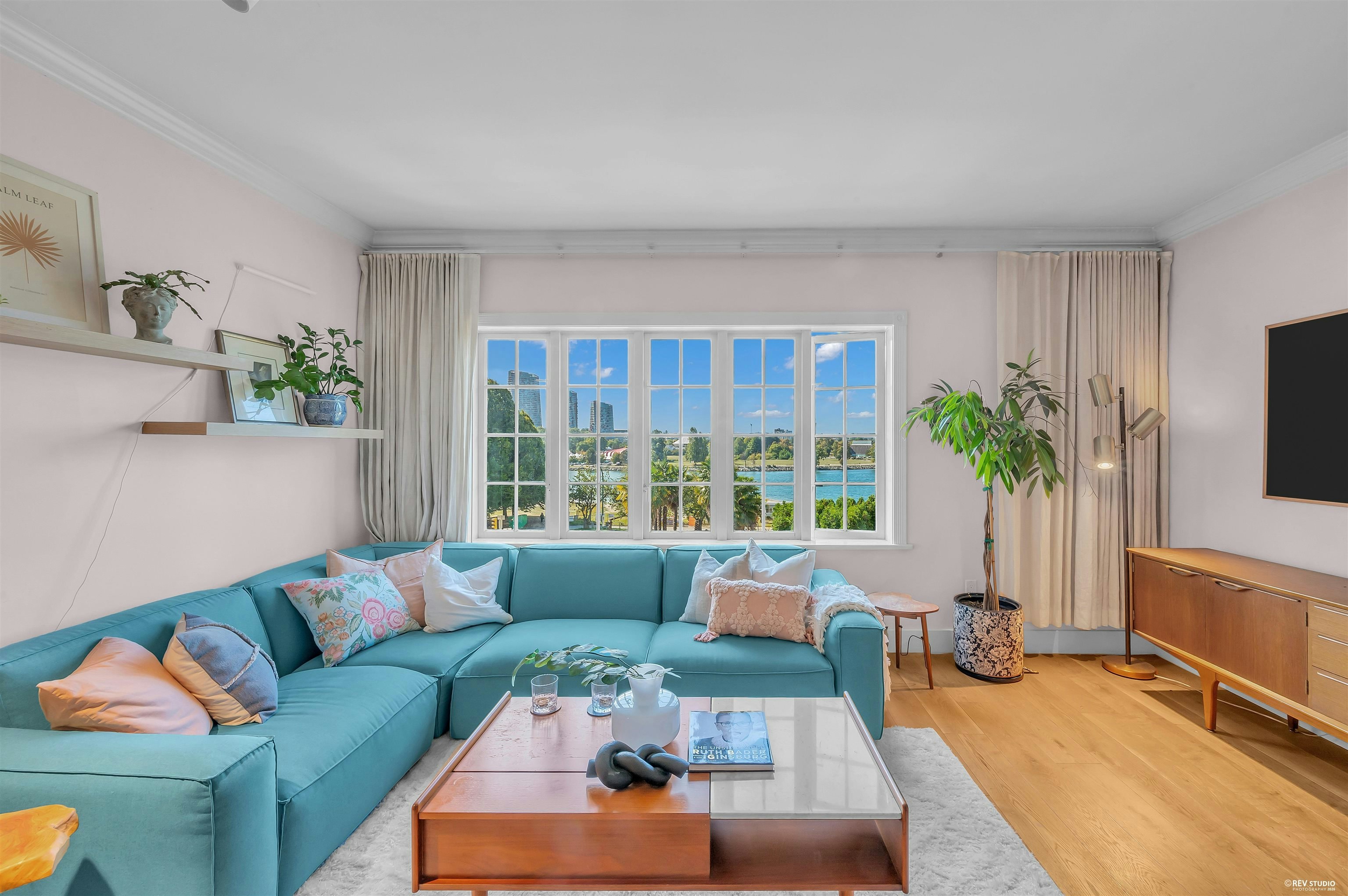 209-1311 Beach Avenue - 4