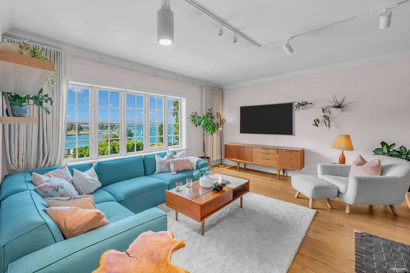 209-1311 Beach Avenue, Vancouver, BC, V6E 1V6