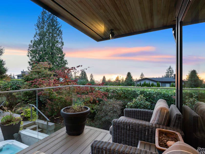 990 Jefferson Avenue - 4