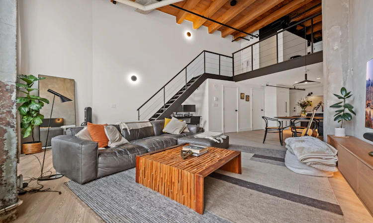 47 E Cordova Street