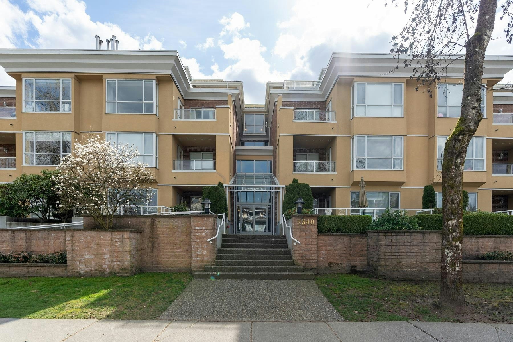 404-2340 Hawthorne Avenue, Port Coquitlam, BC, V3C 1W9