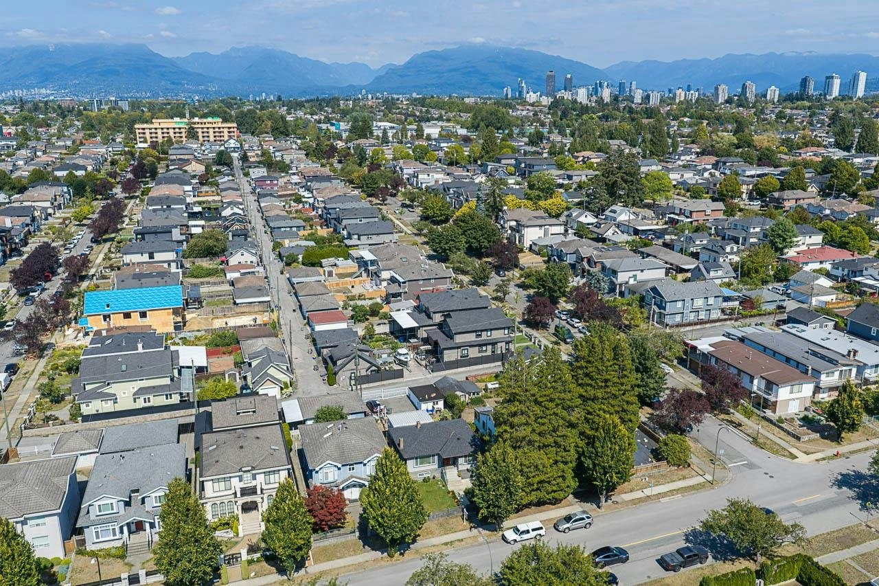 2873 E 54th Avenue, Vancouver, BC, V5S 1Y4 - 25