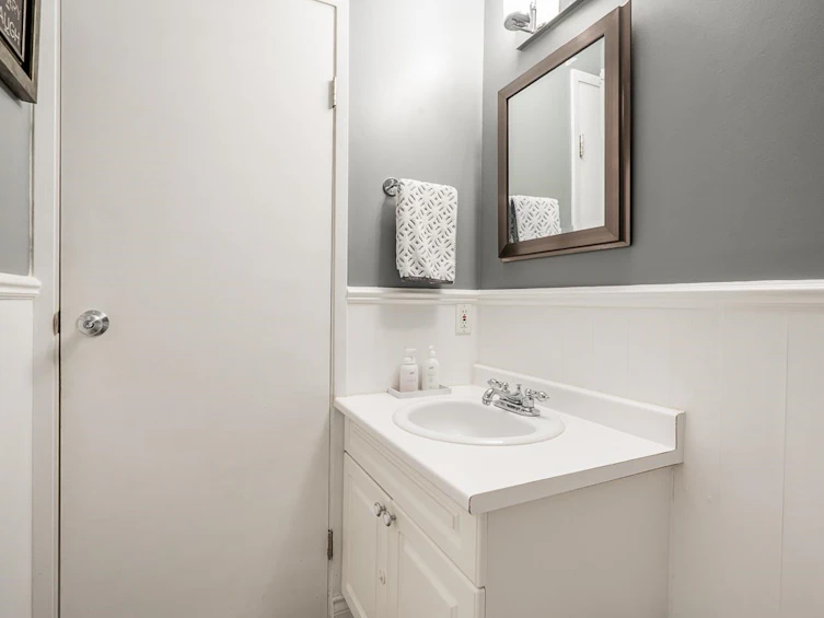 1668 Connaught Drive, Port Coquitlam, BC, V3C 4G8 - 25