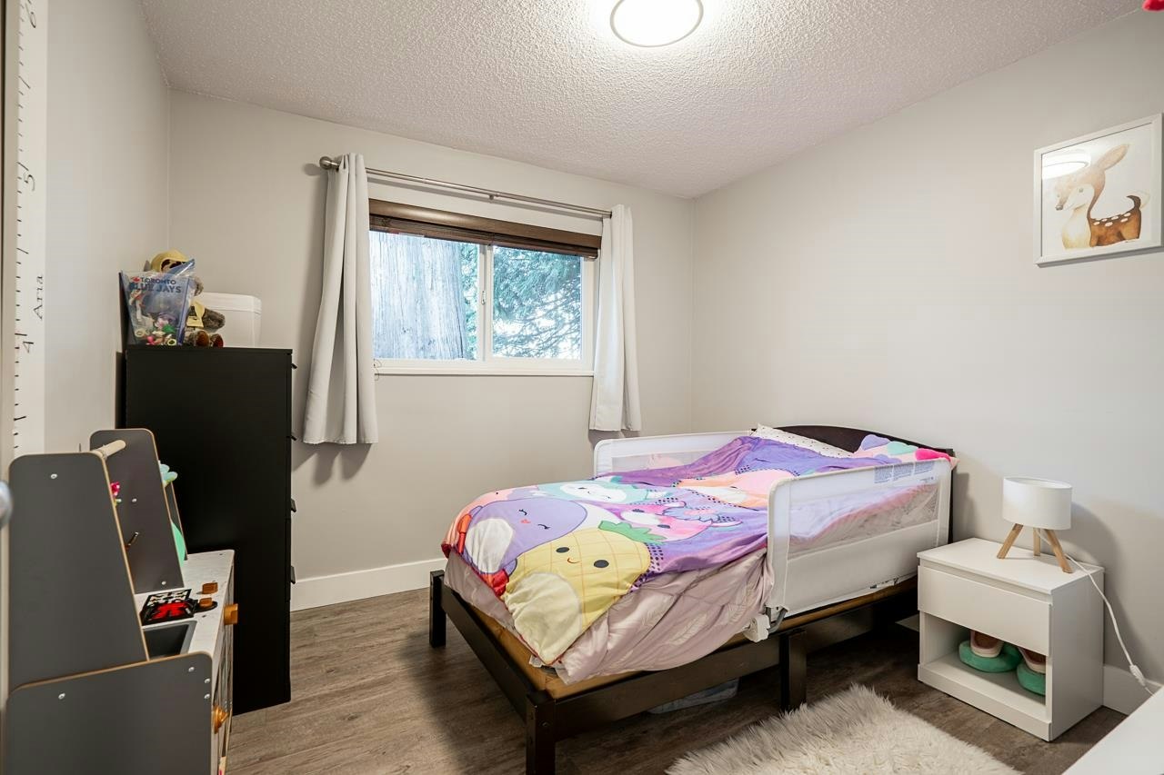 1668 Connaught Drive, Port Coquitlam, BC, V3C 4G8 - 23