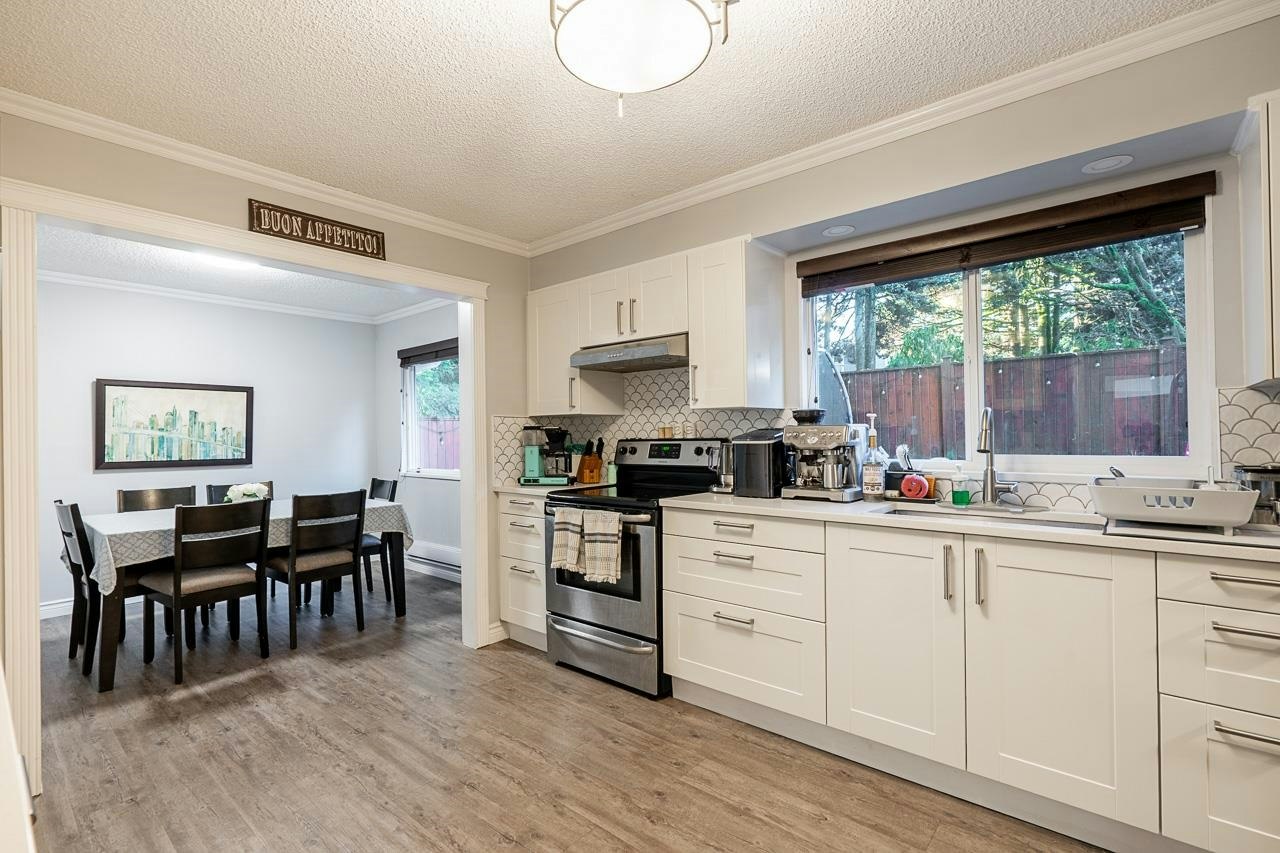 1668 Connaught Drive, Port Coquitlam, BC, V3C 4G8 - 10