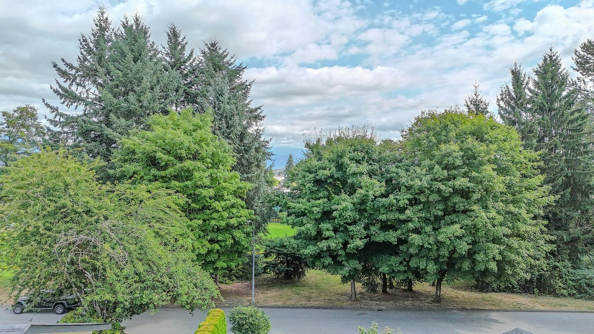 1668 Connaught Drive, Port Coquitlam, BC, V3C 4G8 - 38