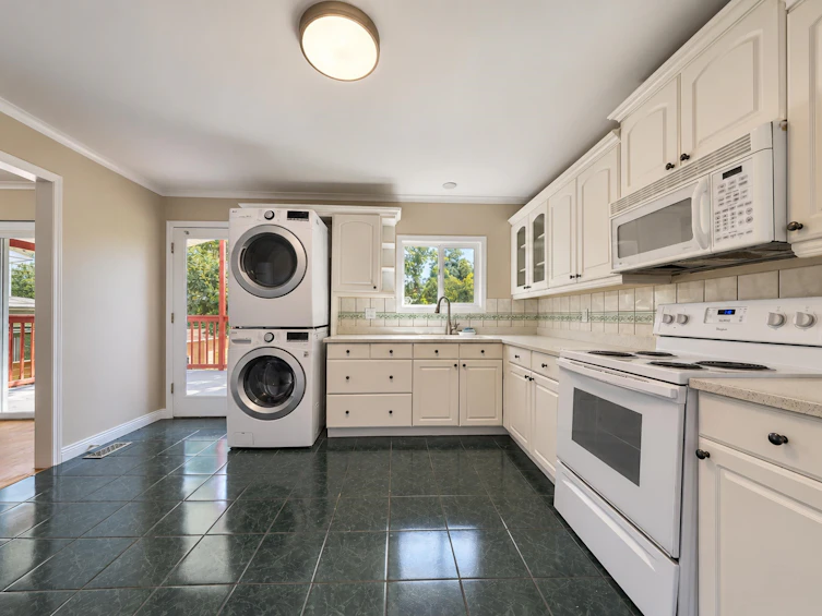 14490 106a Avenue, Surrey, BC, V3R 1T4 - 8