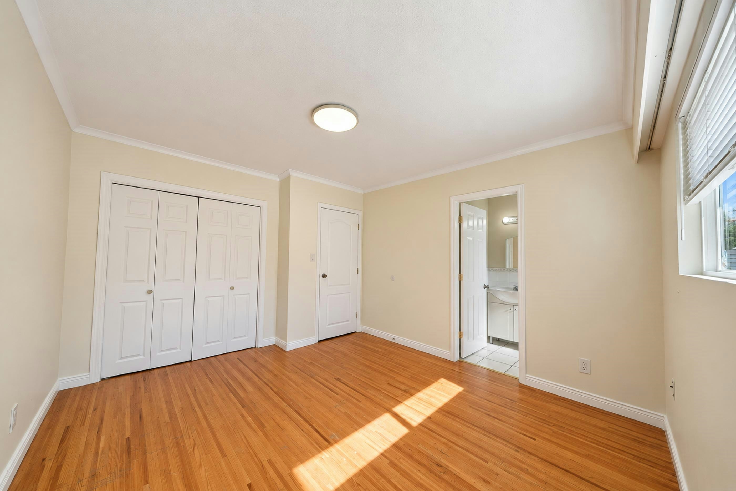 14490 106a Avenue, Surrey, BC, V3R 1T4 - 12