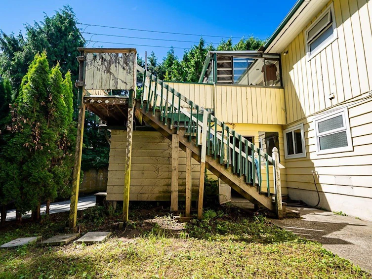 730 Cumberland Street, New Westminster, BC, V3L 4J4 - 16