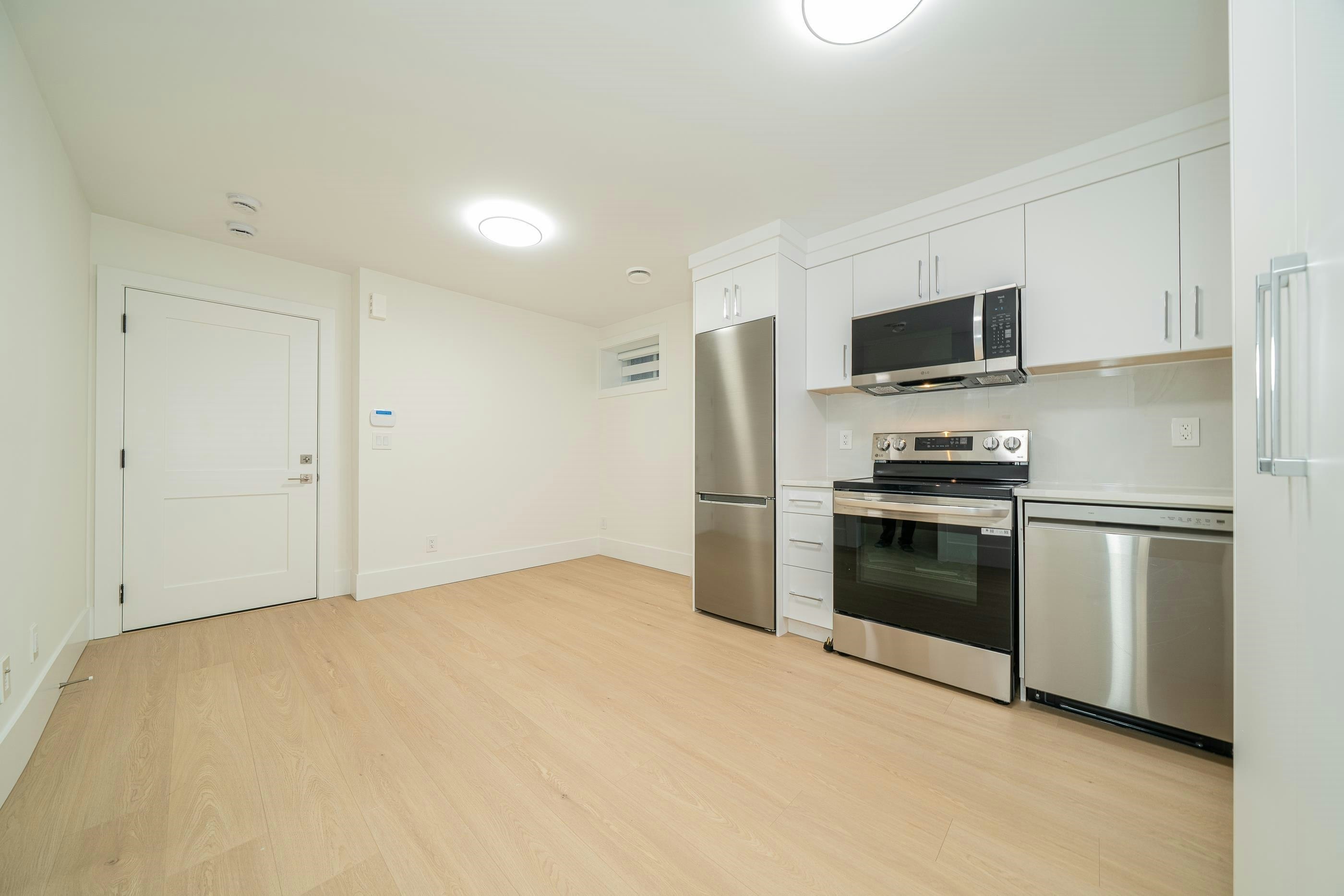 2-4210 Union Street, Burnaby, BC, V5C 2X4 - 16