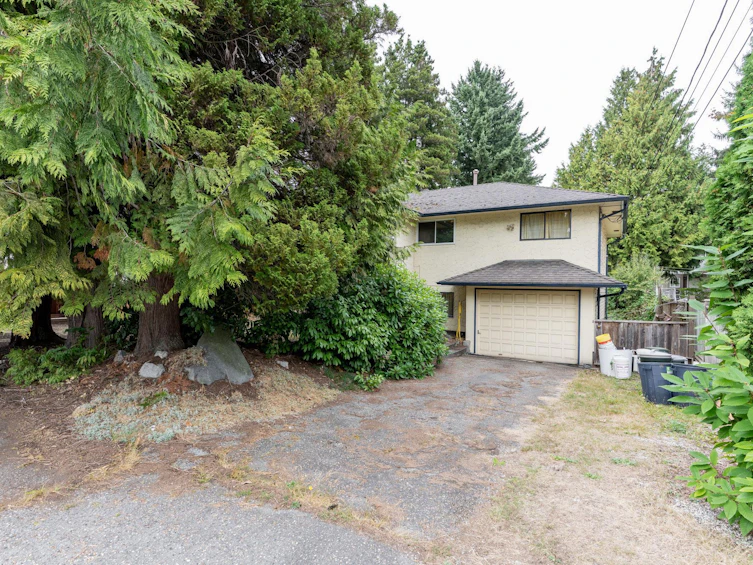 11843 95a Avenue, Delta, BC, V4C 3V9 - 3