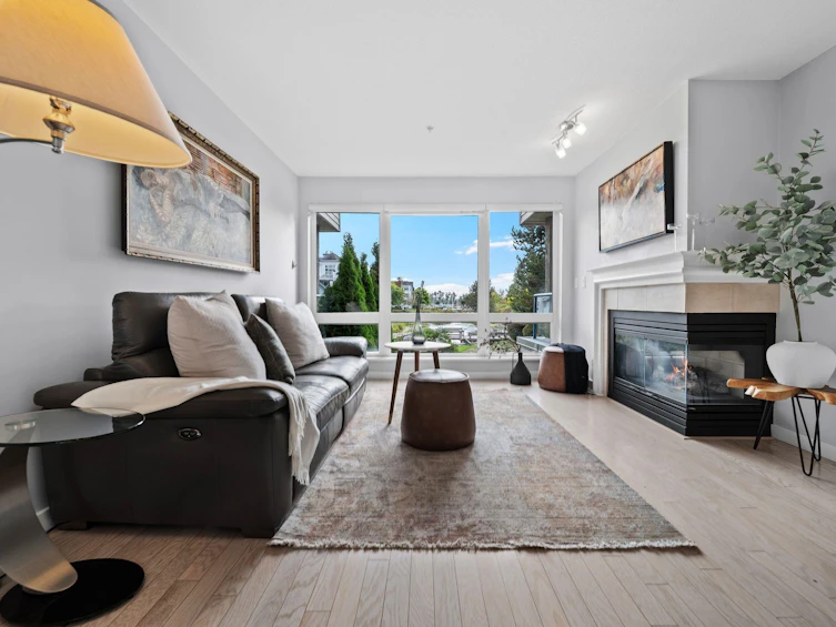 207-5800 Andrews Road, Richmond, BC, V7E 6M2 - 4
