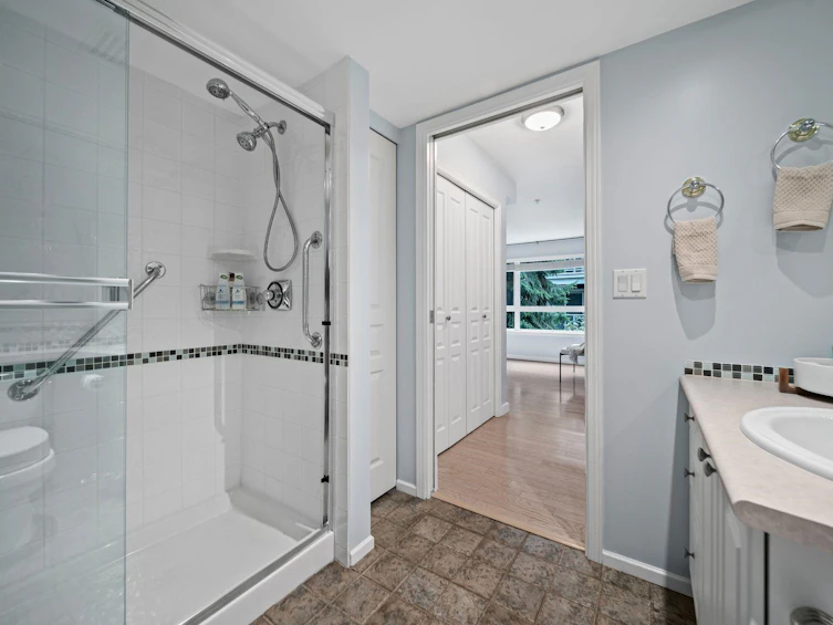 207-5800 Andrews Road, Richmond, BC, V7E 6M2 - 22
