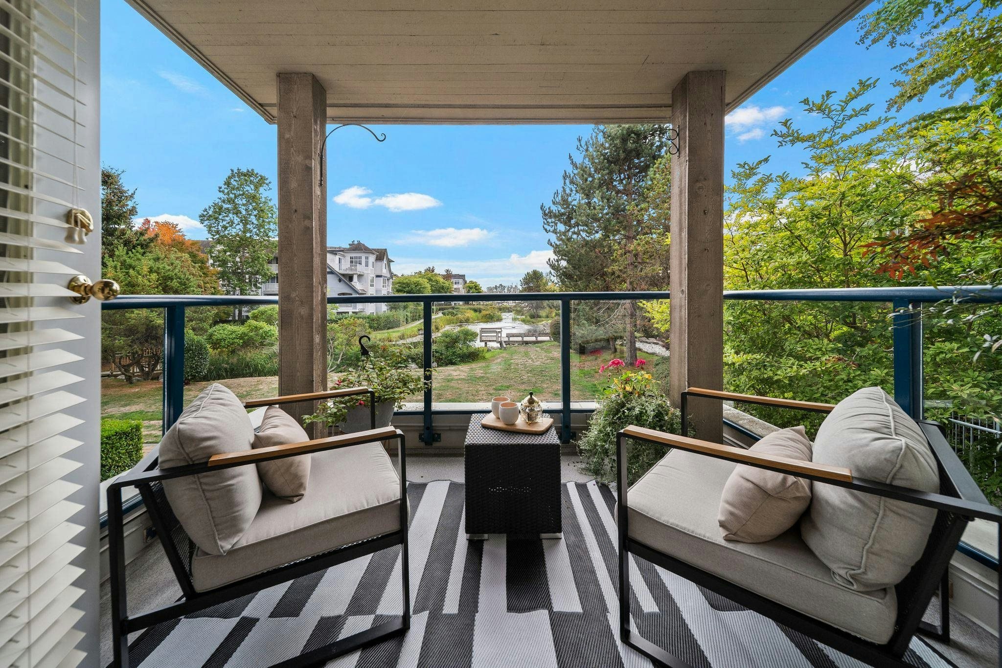207-5800 Andrews Road, Richmond, BC, V7E 6M2