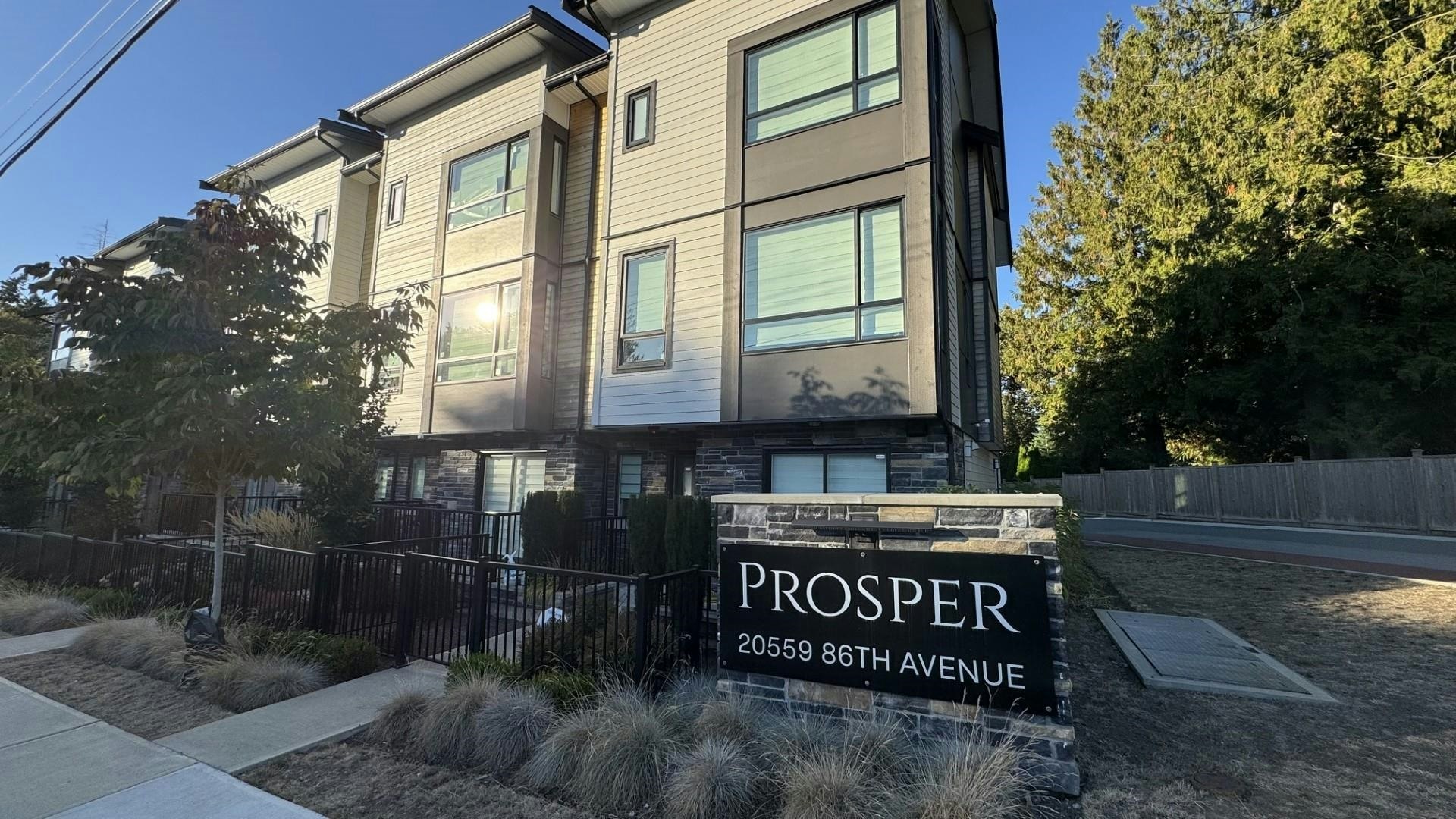 12-20559 86 Avenue, Langley, BC, V2Y 2B6