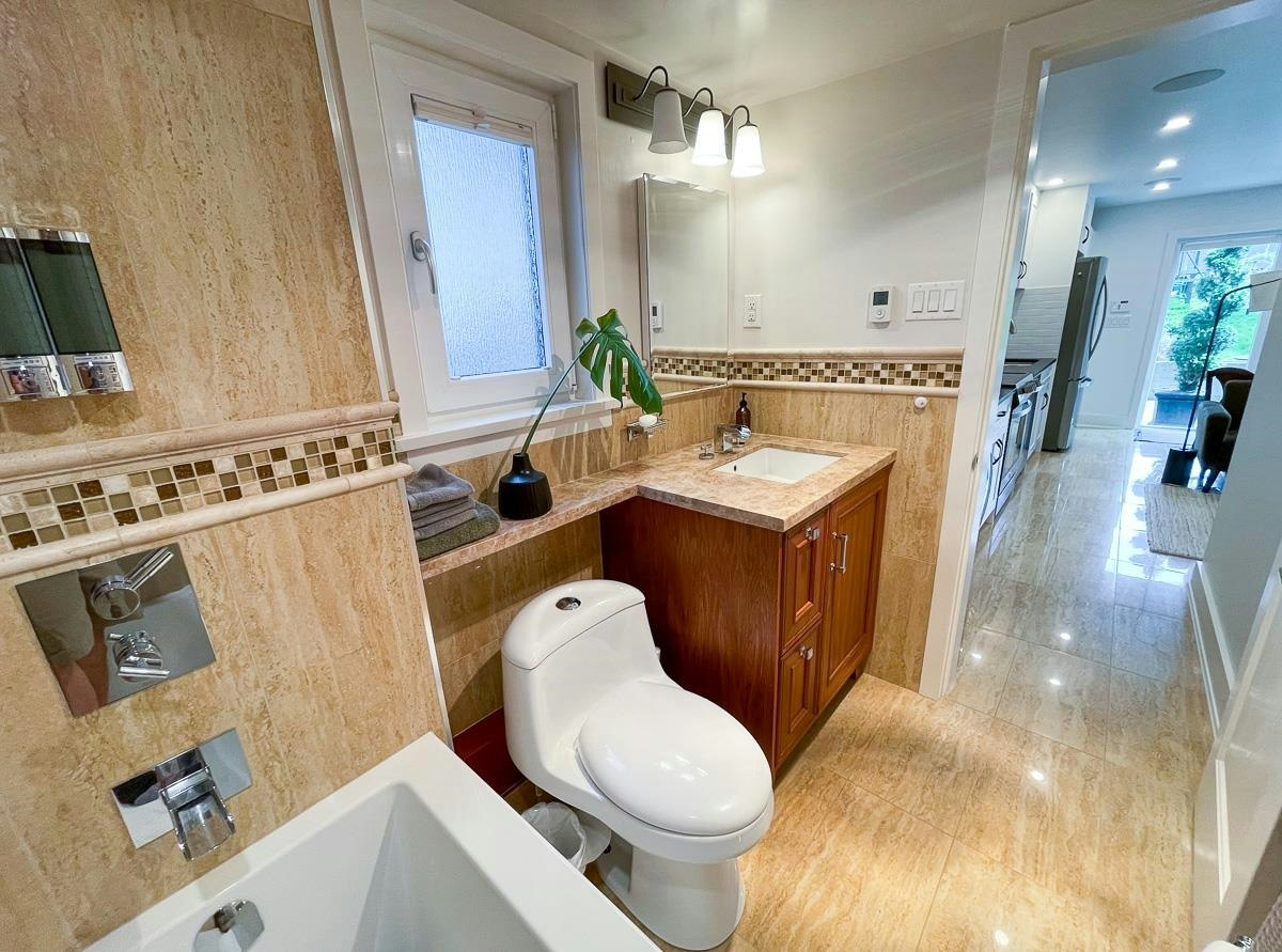Basement Suite-7986 Rosewood Street, Burnaby, BC, V5E 2H3 - 21