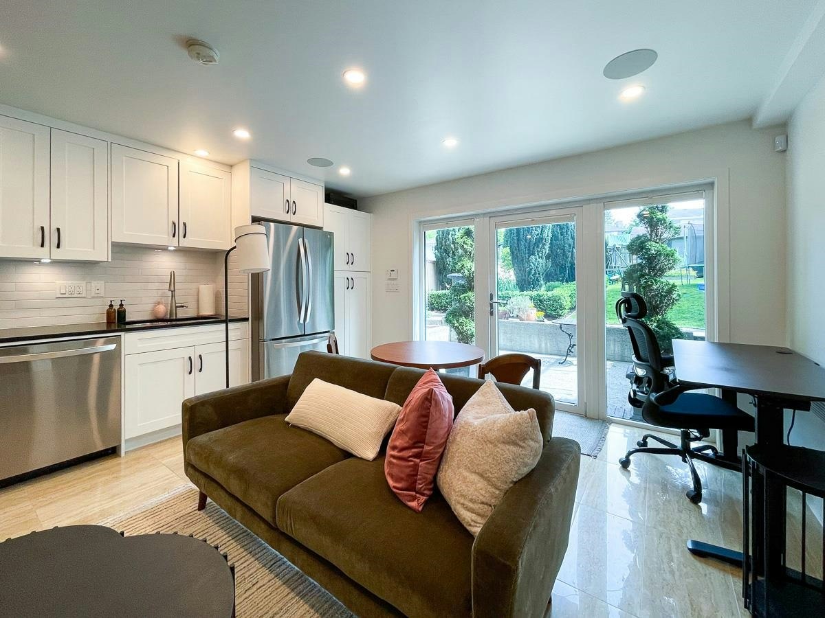Basement Suite-7986 Rosewood Street, Burnaby, BC, V5E 2H3 - 8