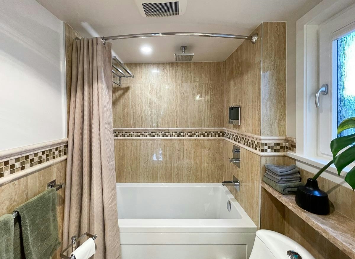 Basement Suite-7986 Rosewood Street, Burnaby, BC, V5E 2H3 - 20