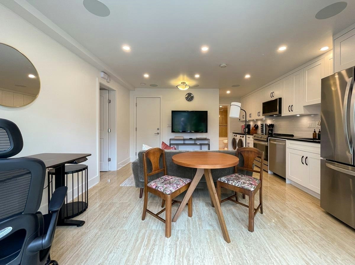 Basement Suite-7986 Rosewood Street, Burnaby, BC, V5E 2H3 - 9
