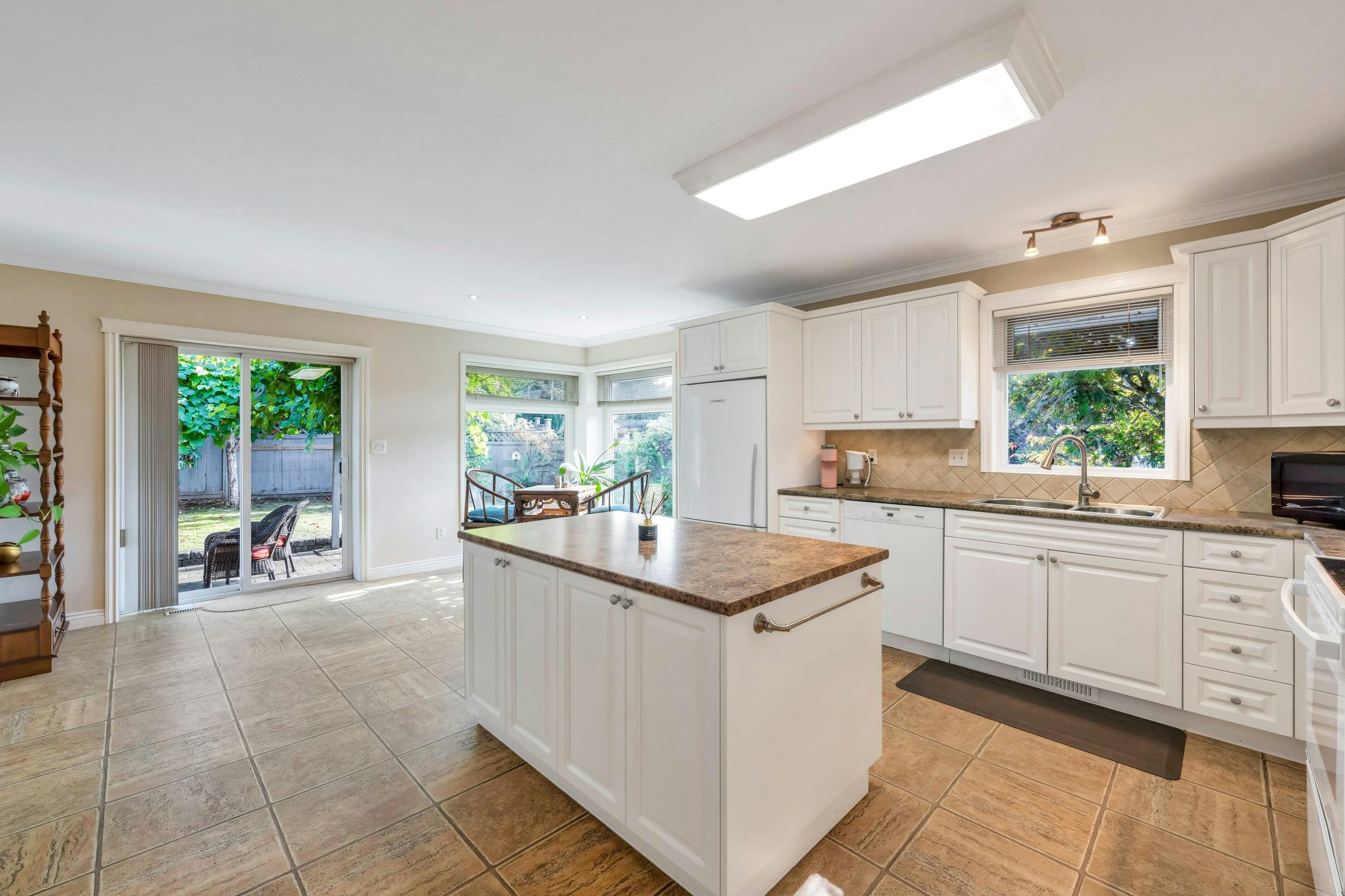 21556 86a Crescent, Langley, BC, V1M 2E3 - 16