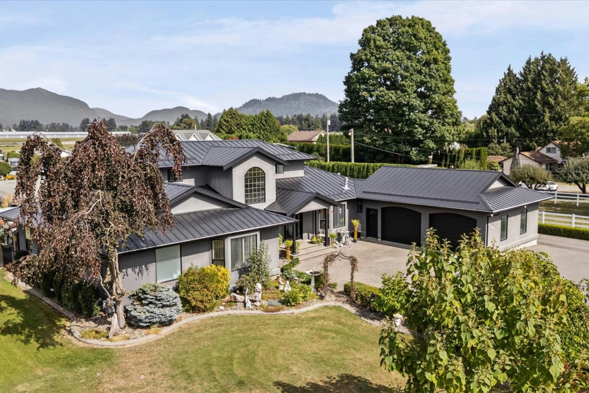41385 South Sumas Road, Chilliwack, BC, V2R 4K5 - 2