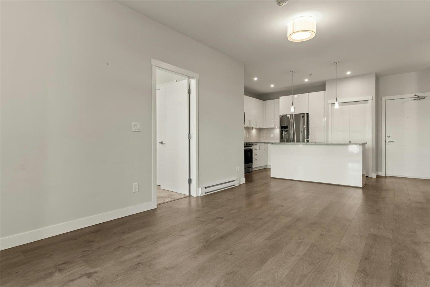 203-45562 Airport Road, Chilliwack, BC, V2P 0J8 - 8