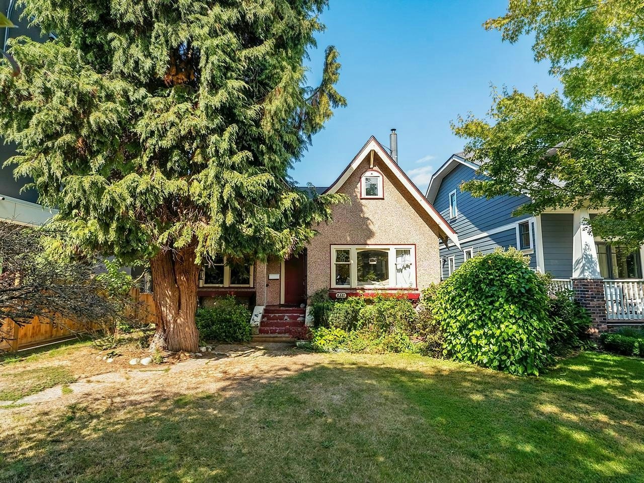 2521 Kitchener Street, Vancouver, BC, V5K 3C7