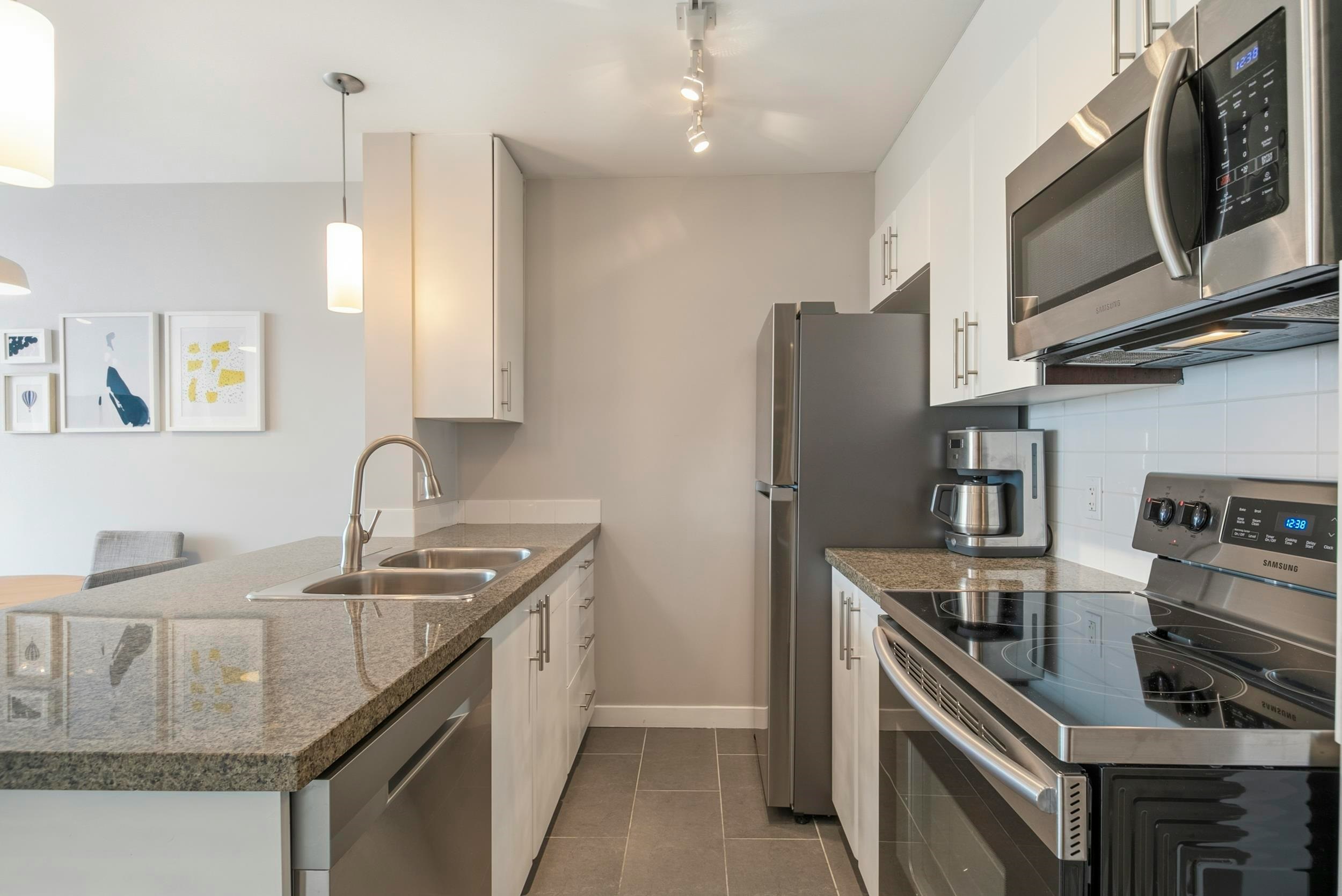 903-688 Abbott Street, Vancouver, BC, V6B 0B9 - 4