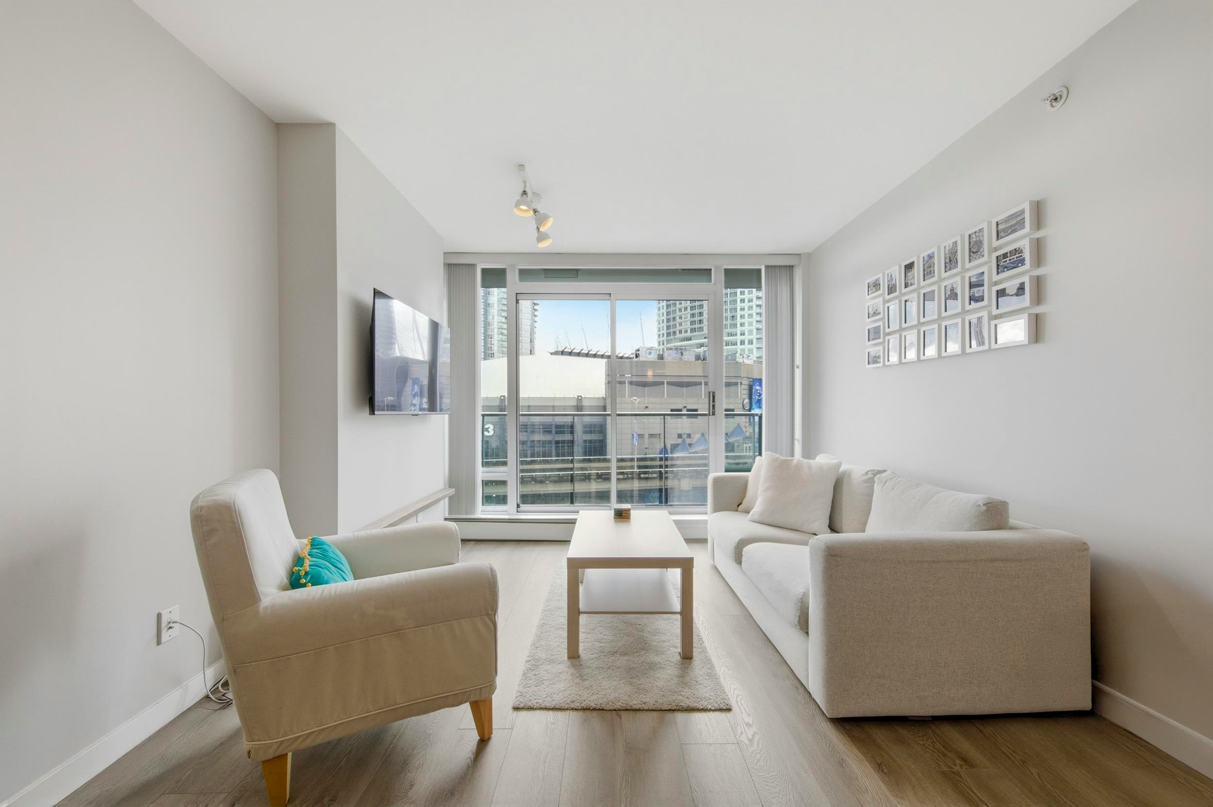 903-688 Abbott Street, Vancouver, BC, V6B 0B9 - 7