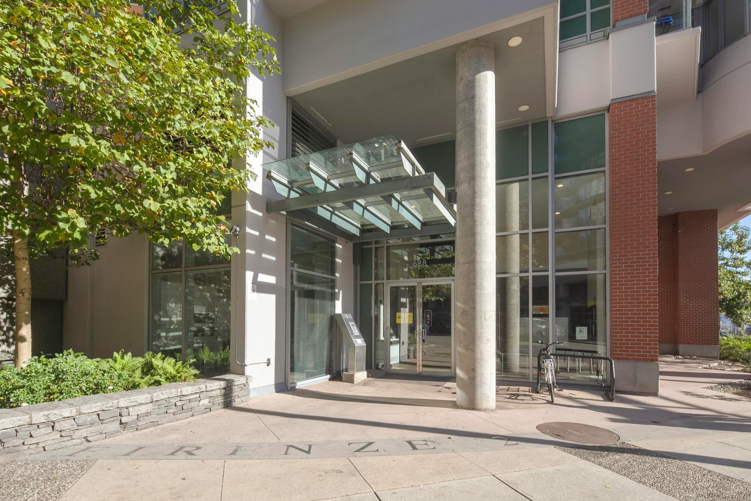903-688 Abbott Street, Vancouver, BC, V6B 0B9 - 24
