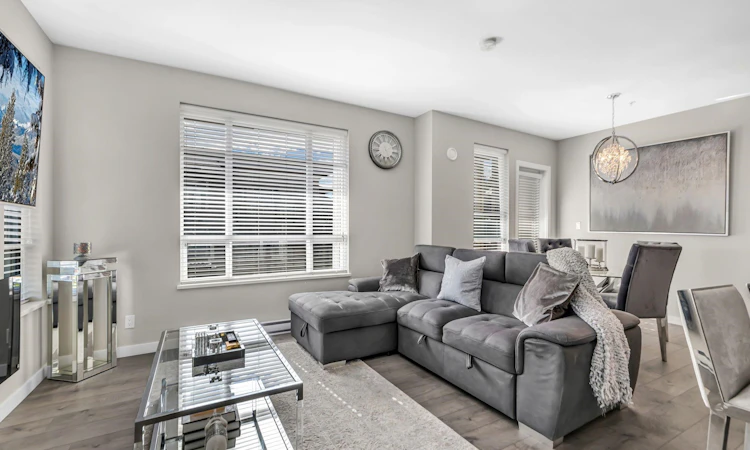 D305-20211 66 Avenue