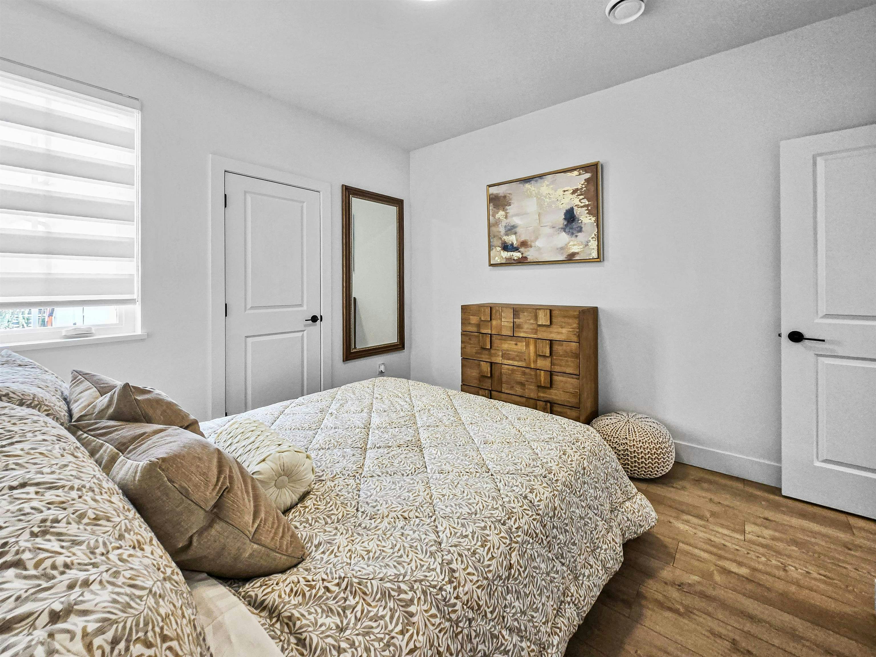  65xx Kitchener Street, Burnaby, BC, V5B 2J7 - 4