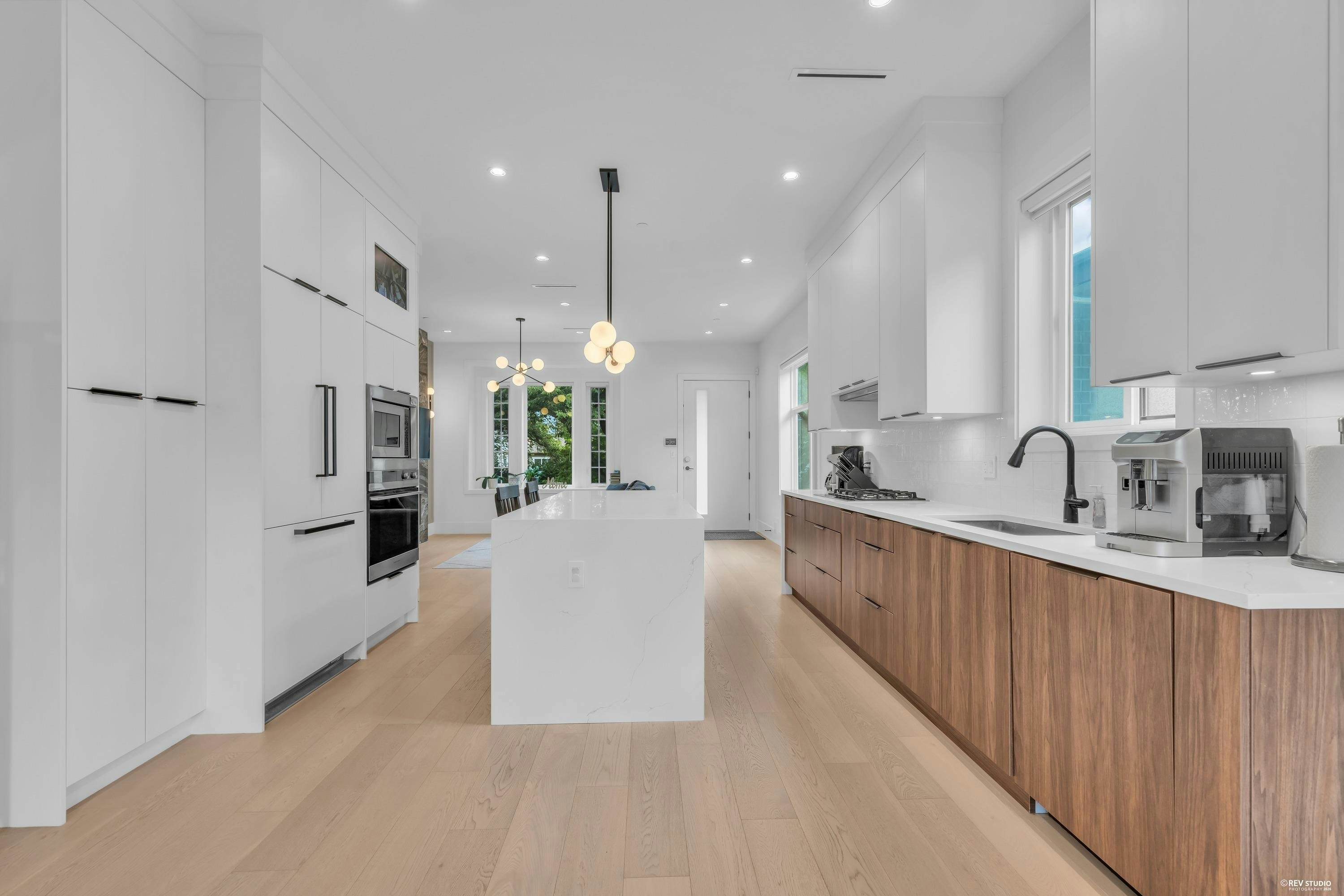 3180 Graveley Street, Vancouver, BC, V5K 3K6 - 9