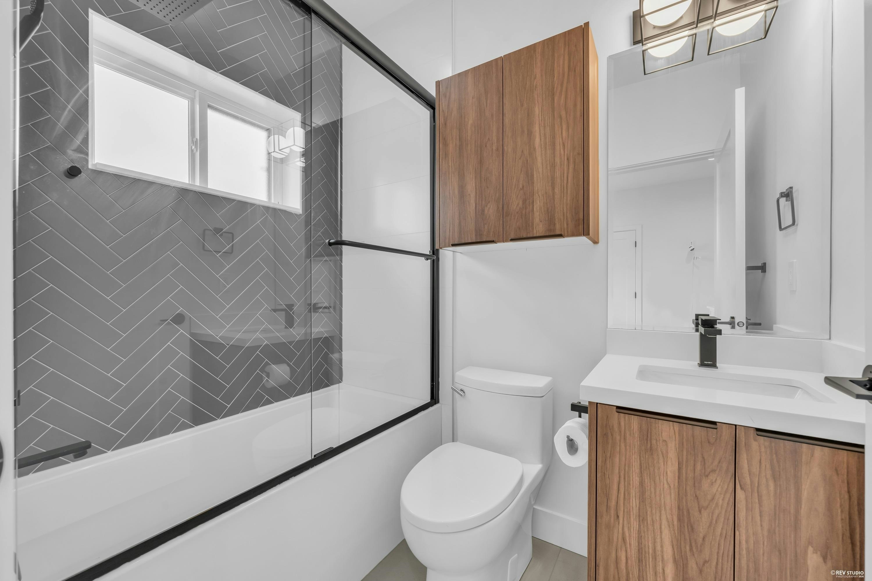 3180 Graveley Street, Vancouver, BC, V5K 3K6 - 22