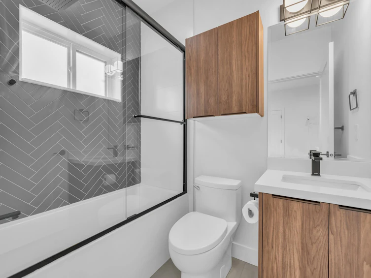 3180 Graveley Street, Vancouver, BC, V5K 3K6 - 22